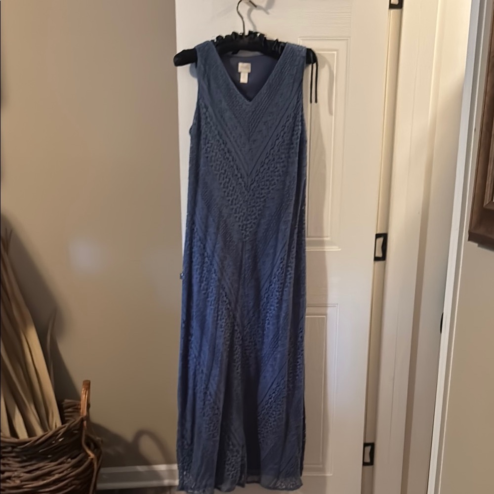 Elegant Blue Sleeveless Dress